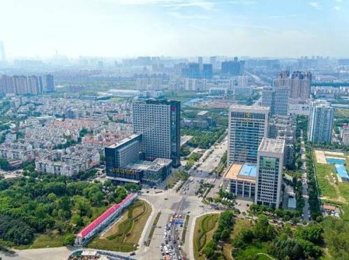 武漢開(kāi)發(fā)區(qū)打造最優(yōu)環(huán)境 高質(zhì)量發(fā)展培育新動(dòng)能